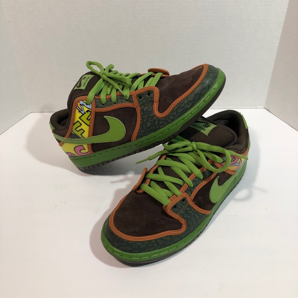 NIKE DUNK LOW “DEL LA SOLS”